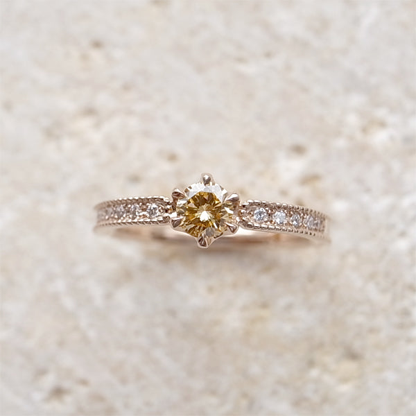 天然オレンジダイヤモンド Fancy Intense Yellow Orange 0.174ct VS-2 ラウンド K18PG婚約指輪|Gallery 107