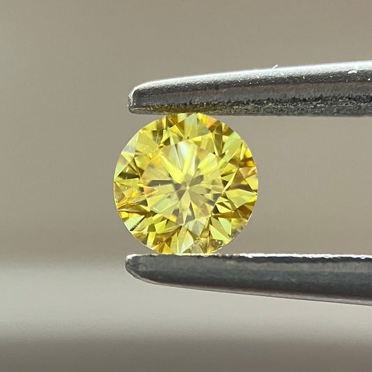 0.189ct 天然発色ファンシーインテンスイエローダイヤモンド ラウンドルース