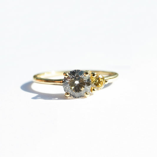 0.358ct natural diamond and Fancy Intense Yellow diamond ring in K18 yellow gold