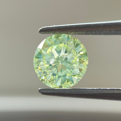 1.100ct natural color Fancy Light Greenish Yellow round loose diamond