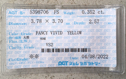 天然イエローダイヤモンド Fancy Vivid Yellow 0.352ct VS2 K18YGピアス｜Gallery 640