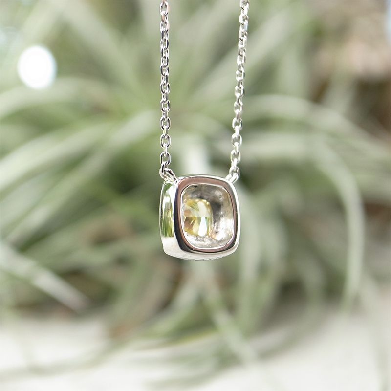 天然イエローダイヤモンド Fancy Intense Yellow 0.289ct SI1 プラチナ