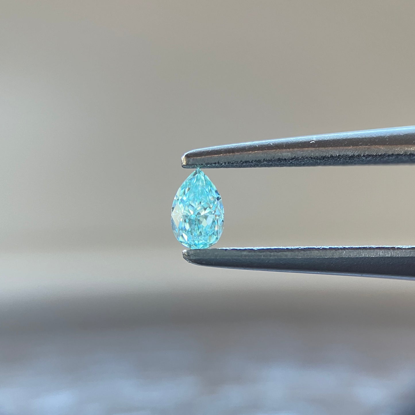 裸石 0.091ct Fancy Intense Green Blue VS-1 中央宝石研究所ソーティング付