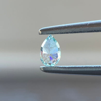 裸石 0.091ct Fancy Intense Green Blue VS-1 中央宝石研究所ソーティング付