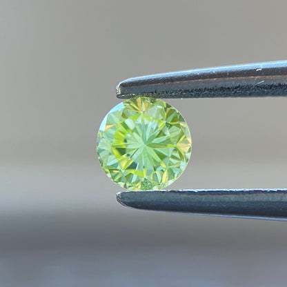 裸石 0.232ct Fancy Light Greenish Yellow SI-2 中央宝石研究所ソーティング付