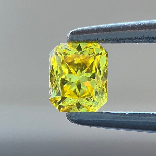 裸石 0.238ct Fancy Vivid Yellow I-1 中央宝石研究所ソーティング付