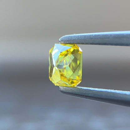 裸石 0.238ct Fancy Vivid Yellow I-1 中央宝石研究所ソーティング付