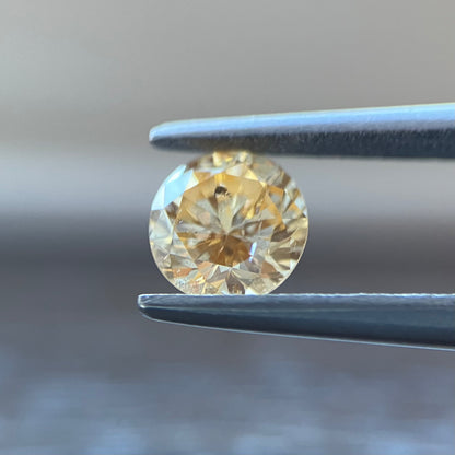 裸石 0.554ct Fancy Yellow Orange SI-2 中央宝石研究所ソーティング付