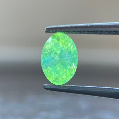 裸石 0.600ct Fancy Intense Greenish Yellow SI-1 中央宝石研究所ソーティング付