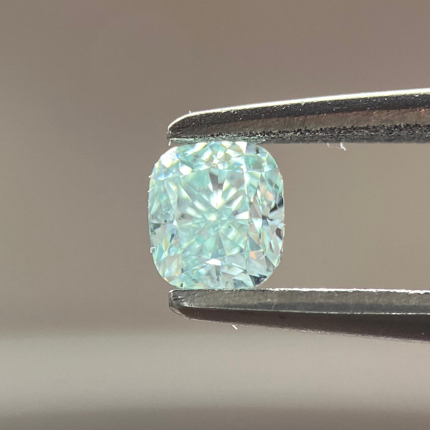 裸石 0.29ct Fancy Light Bluish Green VS-2 GIA鑑定書付き