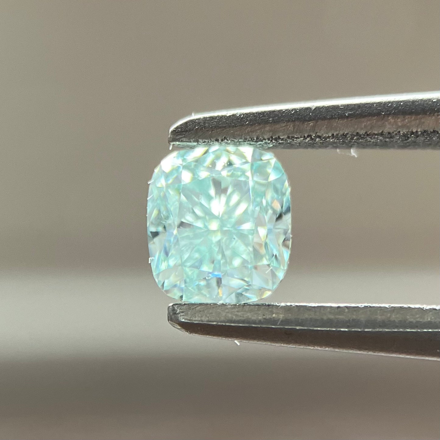 裸石 0.29ct Fancy Light Bluish Green VS-2 GIA鑑定書付き