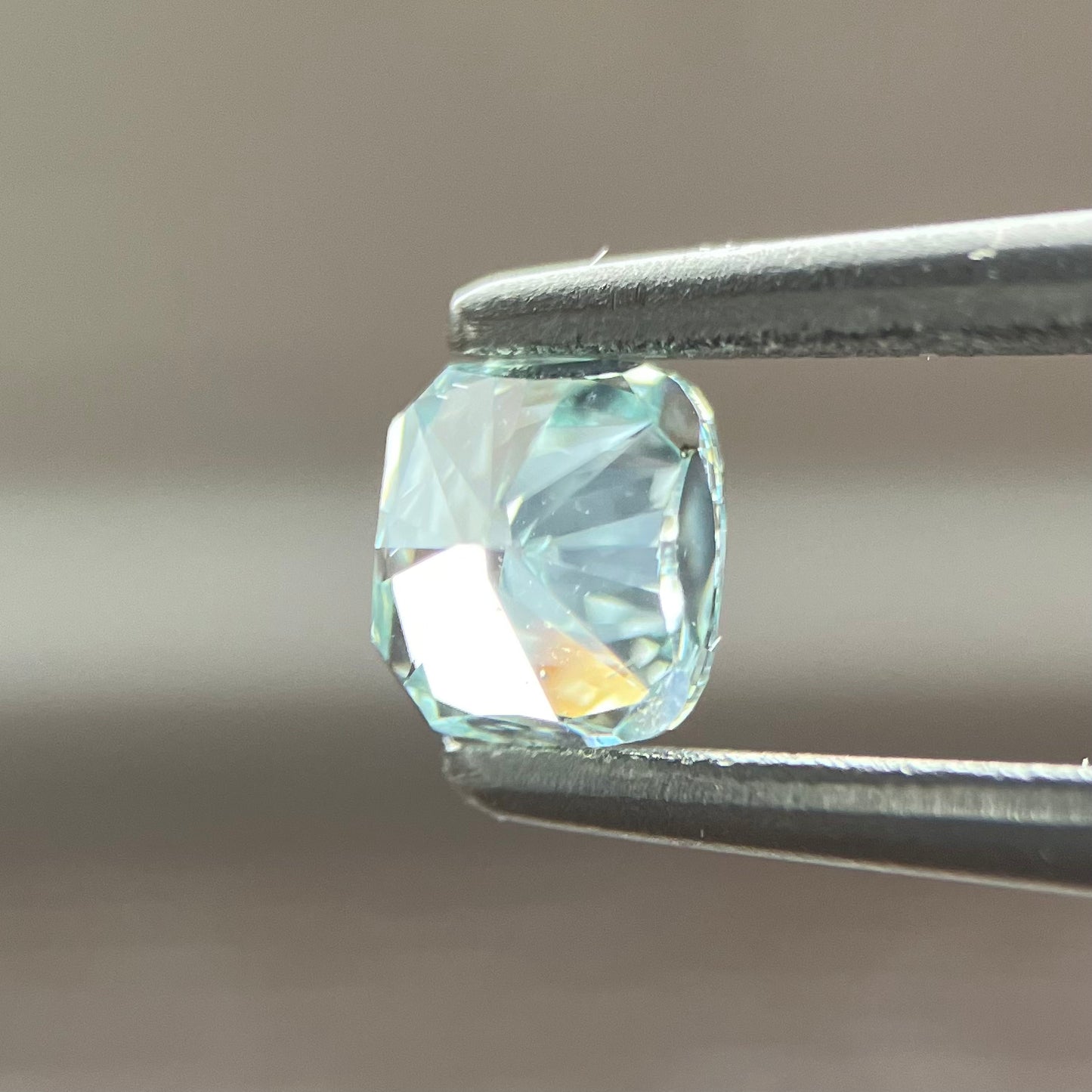 裸石 0.29ct Fancy Light Bluish Green VS-2 GIA鑑定書付き