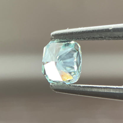 裸石 0.29ct Fancy Light Bluish Green VS-2 GIA鑑定書付き