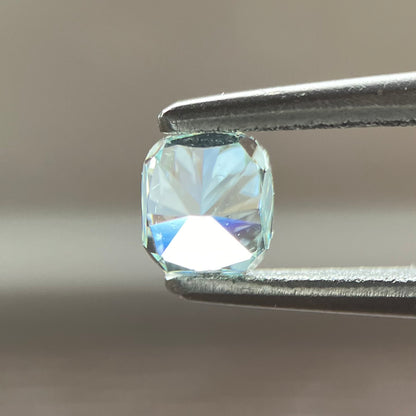 裸石 0.29ct Fancy Light Bluish Green VS-2 GIA鑑定書付き