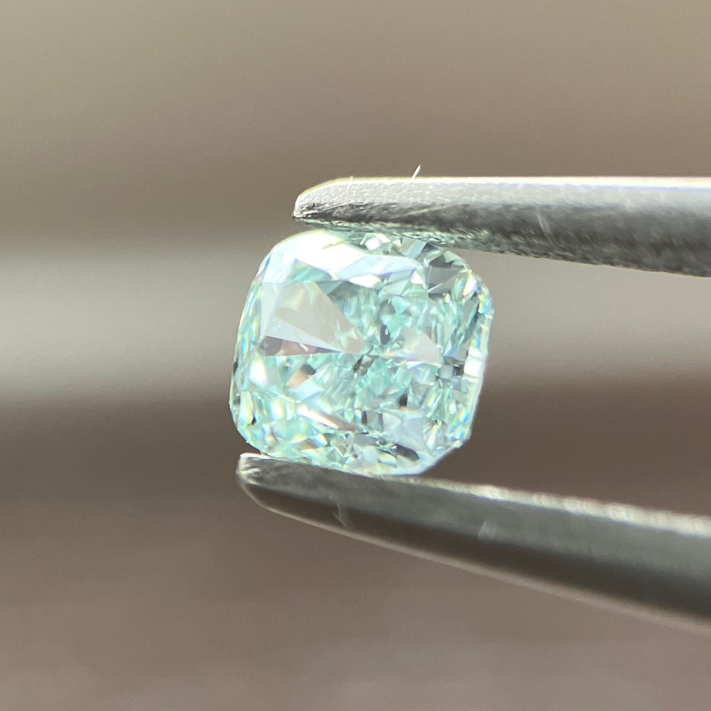 裸石 0.29ct Fancy Light Bluish Green VS-2 GIA鑑定書付き