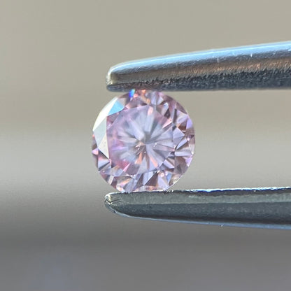 裸石 0.121ct Fancy Intense Pink  SI-1 RD 中央宝石研究所ソーティング付き