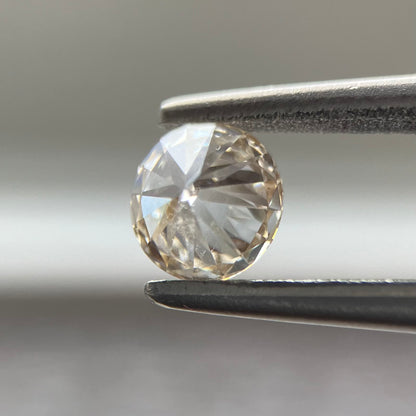 裸石 0.301ct Very Light Brown  SI-2 RD 中央宝石研究所ソーティング付き