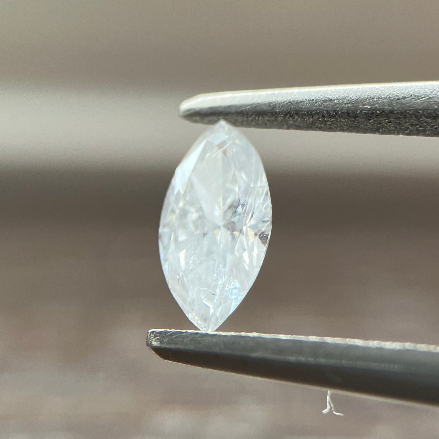 裸石 0.197ct Fカラー  I-1 MQ 中央宝石研究所ソーティング付き