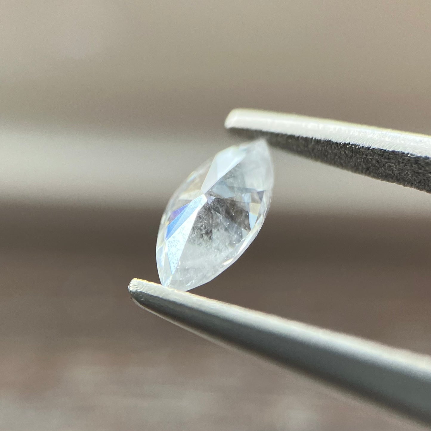 裸石 0.197ct Fカラー  I-1 MQ 中央宝石研究所ソーティング付き