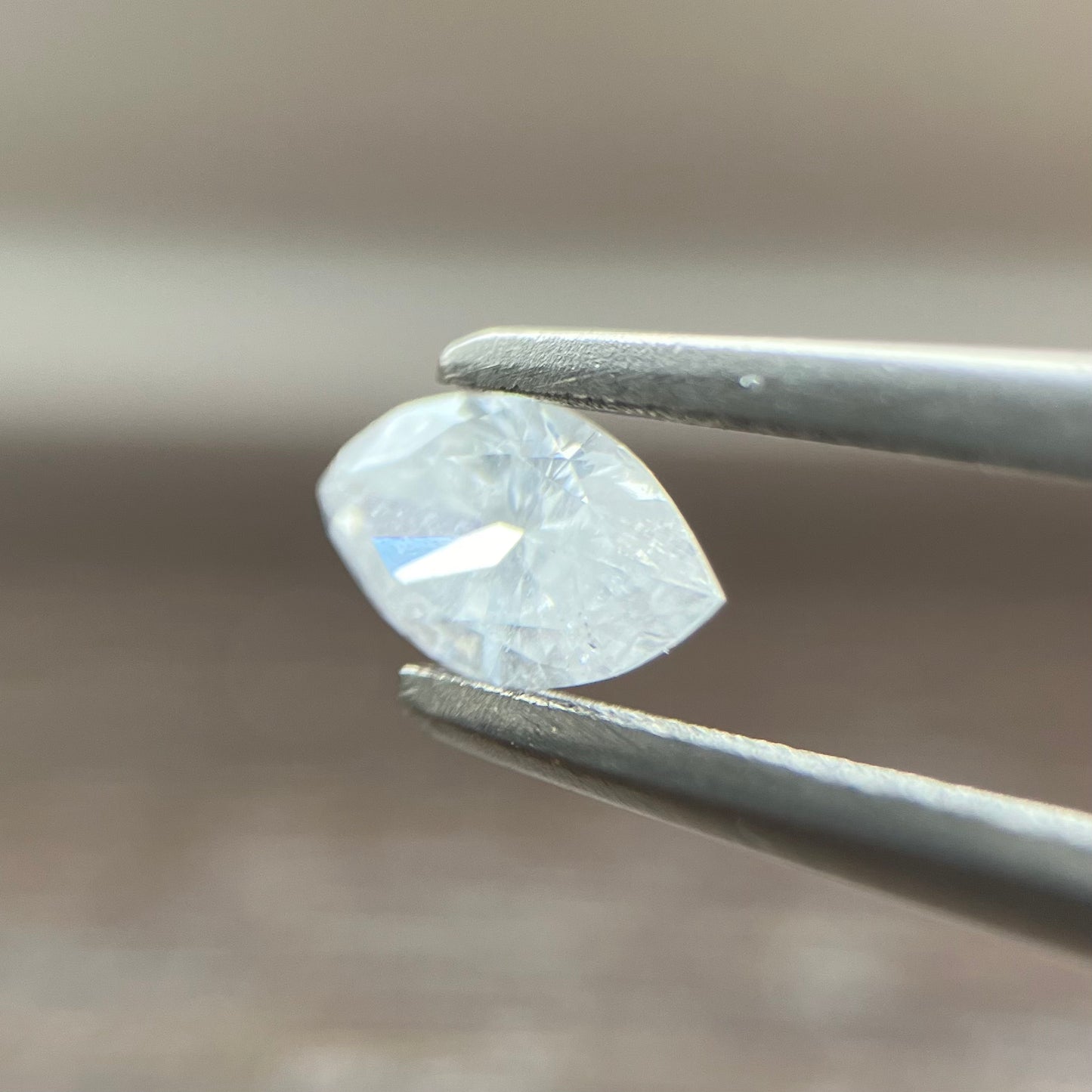裸石 0.197ct Fカラー  I-1 MQ 中央宝石研究所ソーティング付き