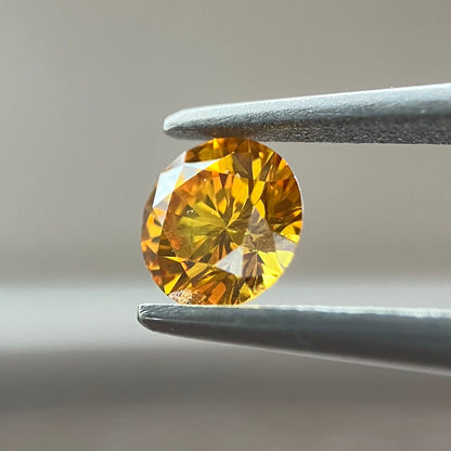 裸石 0.431ct Fancy Deep Yellow Orange  SI-2 RD 中央宝石研究所ソーティング付き