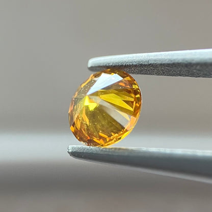 裸石 0.431ct Fancy Deep Yellow Orange  SI-2 RD 中央宝石研究所ソーティング付き
