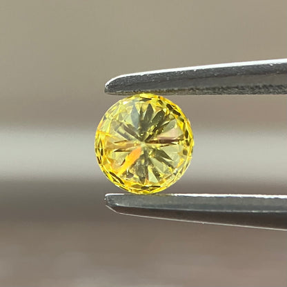 裸石 0.189ct Fancy Intense Yellow SI-2 RD 中央宝石研究所ソーティング付き