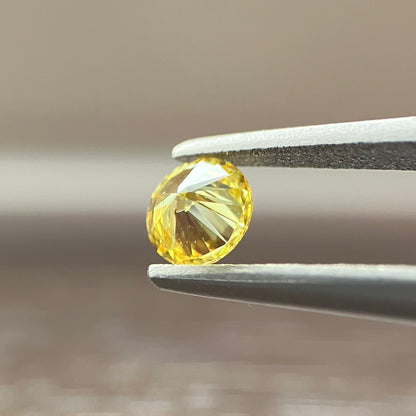 裸石 0.189ct Fancy Intense Yellow SI-2 RD 中央宝石研究所ソーティング付き