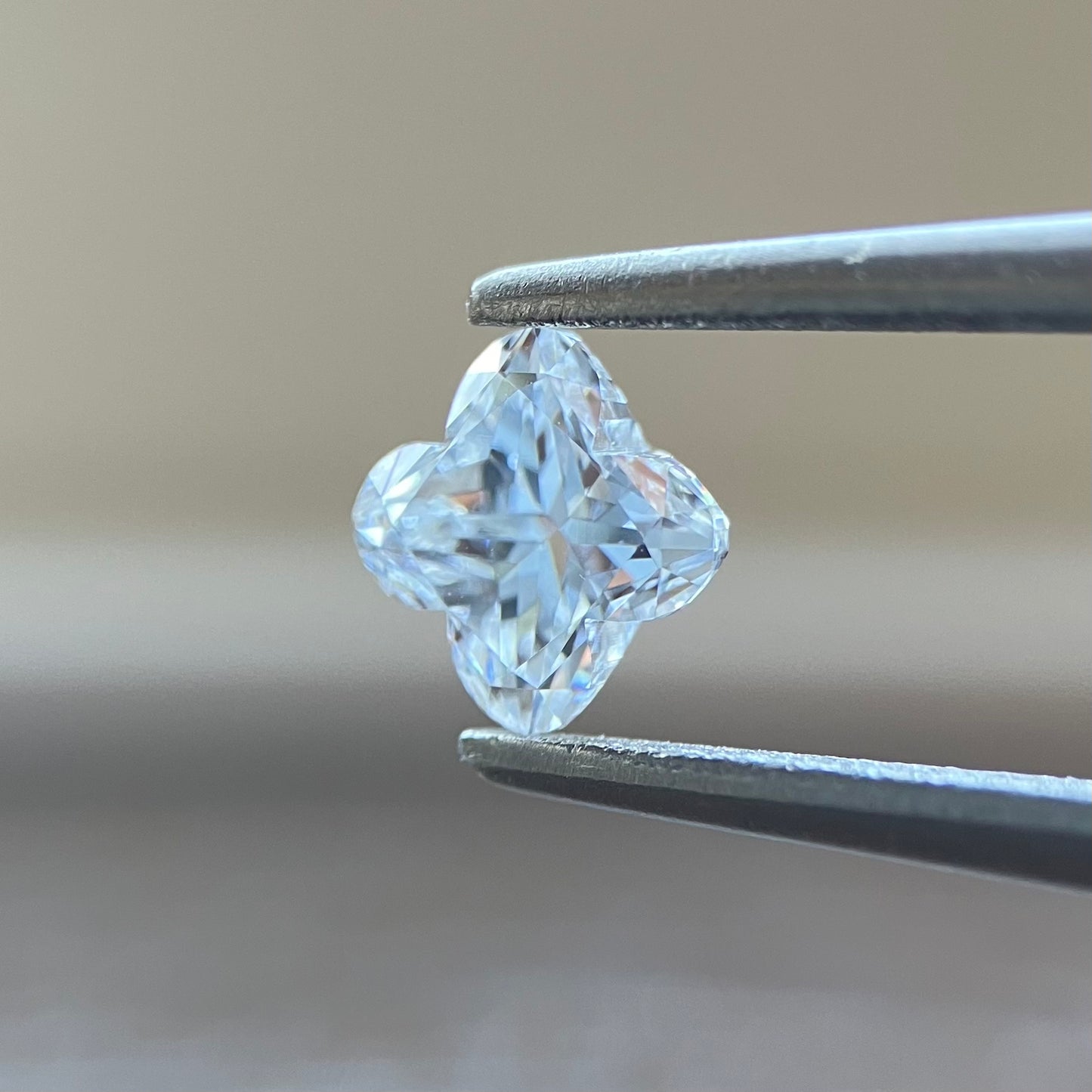 裸石 0.441ct D VS-1 花型　中央宝石研究所ソーティング付