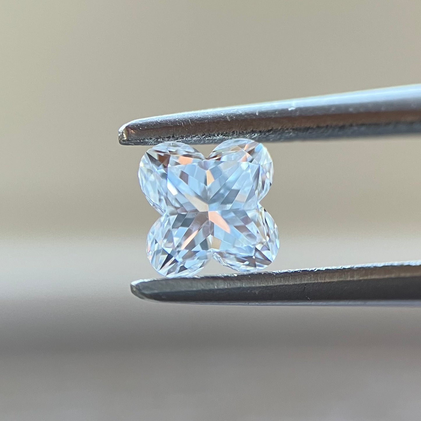 裸石 0.441ct D VS-1 花型　中央宝石研究所ソーティング付