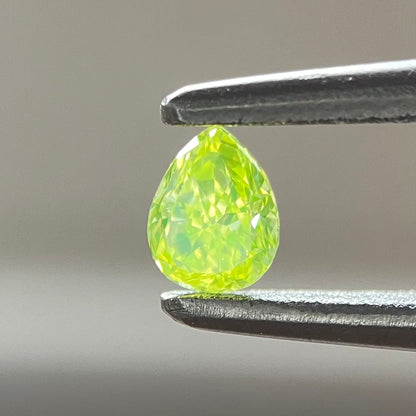 0.120ct Fancy Intense Yellow Green Pear Shape Loose Diamond with CGL Sorting Report