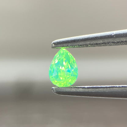 0.120ct Fancy Intense Yellow Green Pear Shape Loose Diamond with CGL Sorting Report