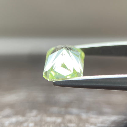0.716ct Fancy Yellow Green Radiant Cut Loose Diamond with CGL Sorting Report