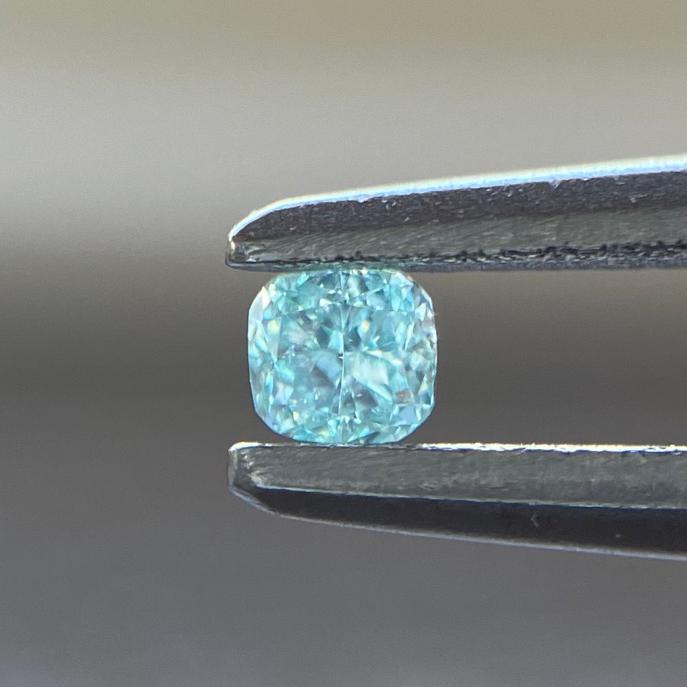 裸石 0.04ct Fancy Blue Green VS-2 CU 中央宝石研究所ソーティング付(CGL)