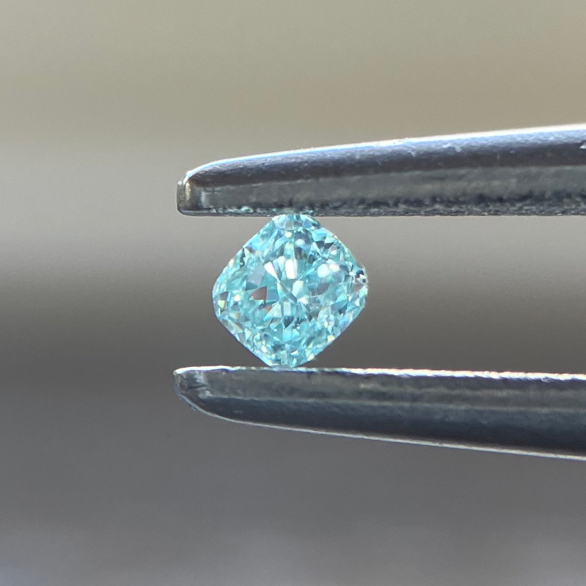 裸石 0.04ct Fancy Blue Green VS-2 CU 中央宝石研究所ソーティング付(CGL)