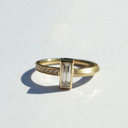 バケットダイヤモンド Lカラー 0.235ct メレダイヤモンド 0.08ct /K18YGリング