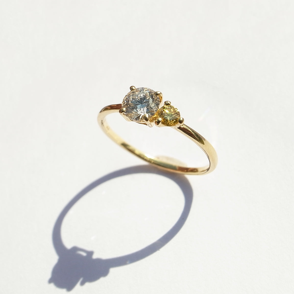 FANCY INTENSE YELLOW RING K18YG CGL｜天然発色イエローダイヤモンド