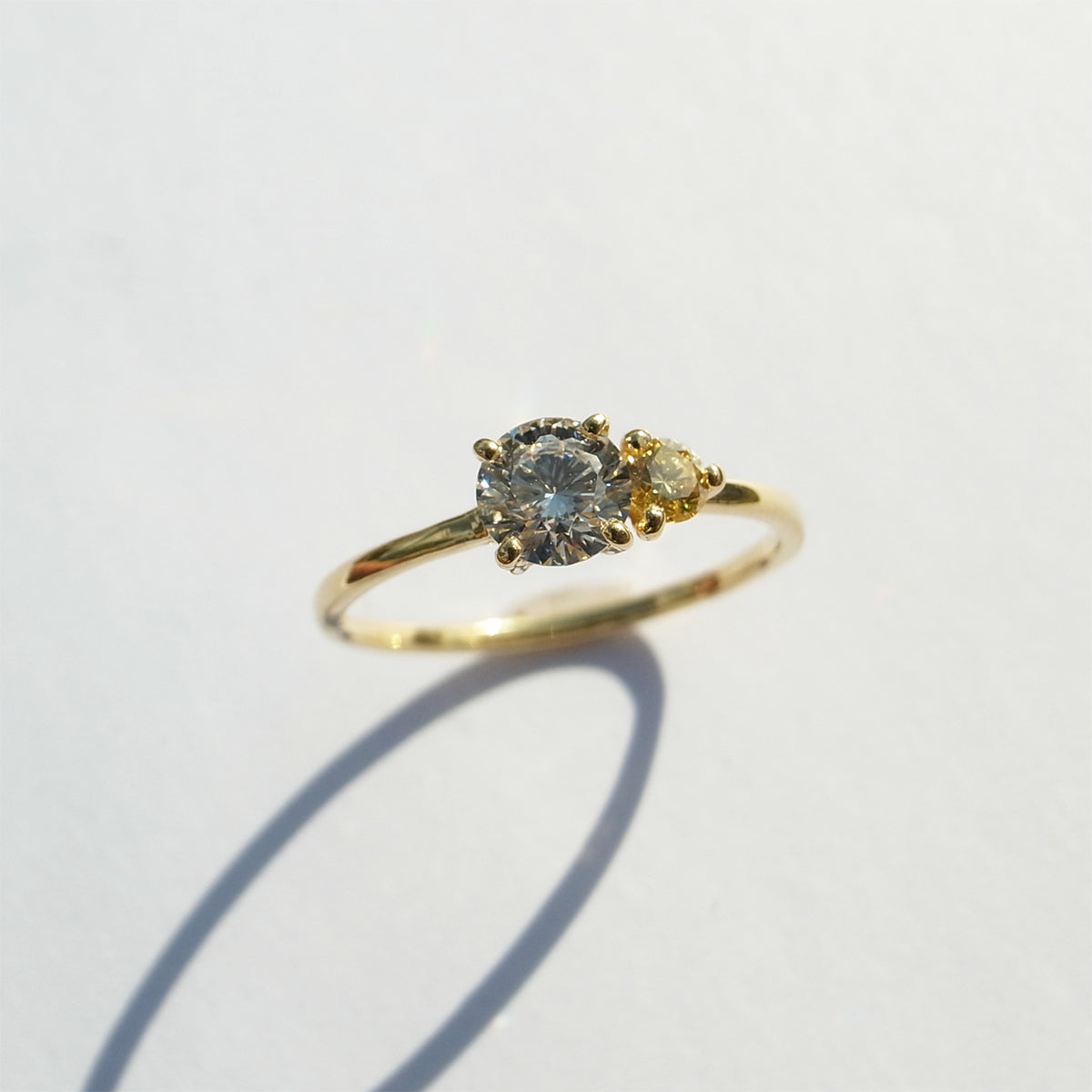 FANCY INTENSE YELLOW RING K18YG CGL｜天然発色イエローダイヤモンド