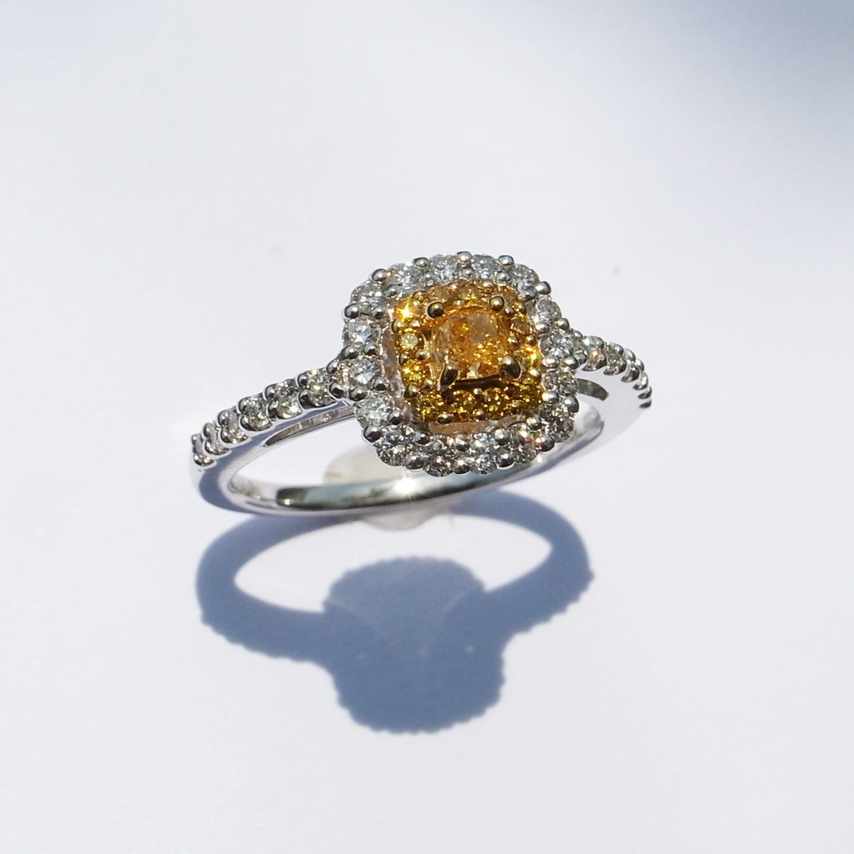 Fancy Intense Orange Yellow ダイヤモンド 0.1ct /K18YG & PT900 リング
