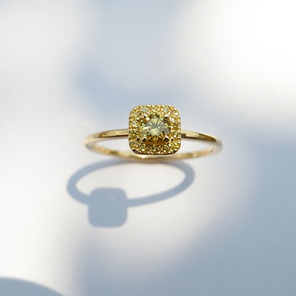 Fancy Intense Yellow ダイヤモンド 0.18ct /K18YG リング