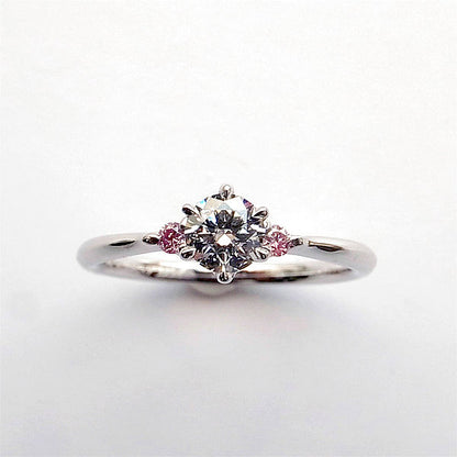 天然アーガイル産ピンクダイヤモンドとDカラー FL EXダイヤモンドのプラチナ婚約指輪
