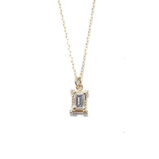 バゲットカットダイヤモンド 0.06ct K18ネックレス