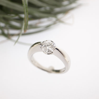 0.7ct ダイヤモンド プラチナ 婚約指輪