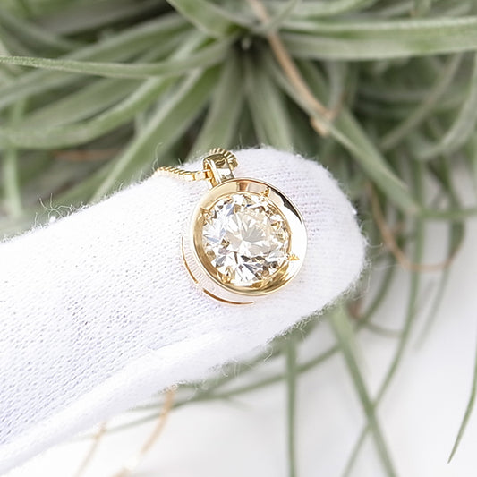 2.1ct 天然ダイヤモンド K18YGネックレス