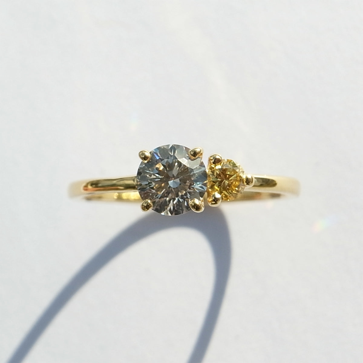 FANCY INTENSE YELLOW RING K18YG CGL｜天然発色イエローダイヤモンド
