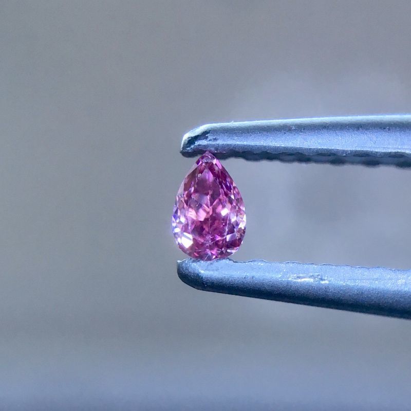 天然ピンクダイヤモンド Fancy Vivid Purplish Pink 0.05ct ルース