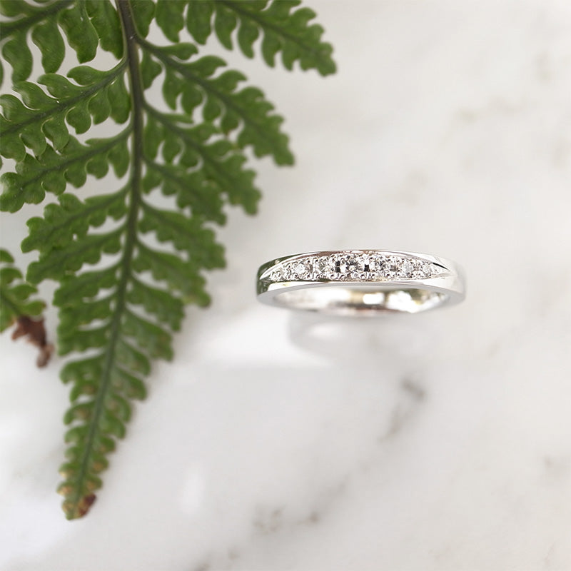 ダイヤモンド7石 プラチナ 結婚指輪 グラデーション