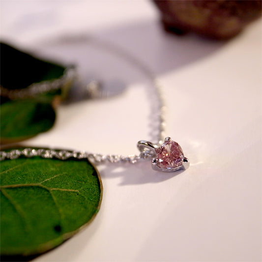 天然ピンクダイヤモンド Fancy Deep Pinkのプラチナネックレス