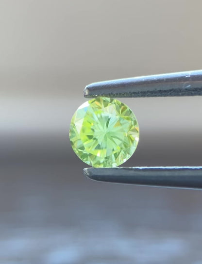 裸石 0.232ct Fancy Light Greenish Yellow SI-2 中央宝石研究所ソーティング付