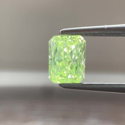 0.716ct Fancy Yellow Green Radiant Cut Loose Diamond with CGL Sorting Report